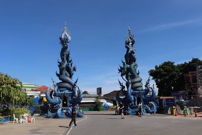 Private Tour Chiang Rai 3 Wonderful Temples & Lalitta Cafe - Wat Rong Khun (White Temple)