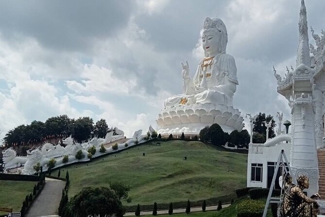 Private Tour Chiang Rai 3 Wonderful Temples & Lalitta Cafe - Wat Rong Sau Ten (Blue Temple)