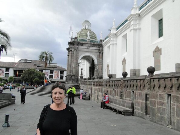 PRIVATE Tour, City Tour Quito With Cable Car and Middle of the World - Meeting and Pickup Details