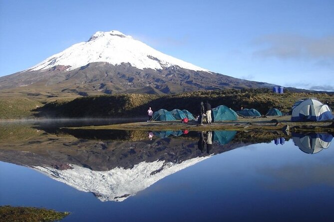 PRIVATE Tour, Cotopaxi and Quilotoa, Full Day - Exploring the Quilotoa Lagoon