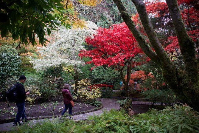 Private Tour Countryside Drive to Butchart Gardens & Victoria - The Sum Up
