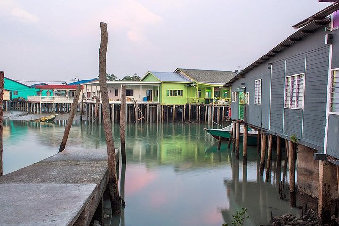 Private Tour: Crab Island Sightseeing Boat Ride and Seafood Lunch - Sightseeing Destinations
