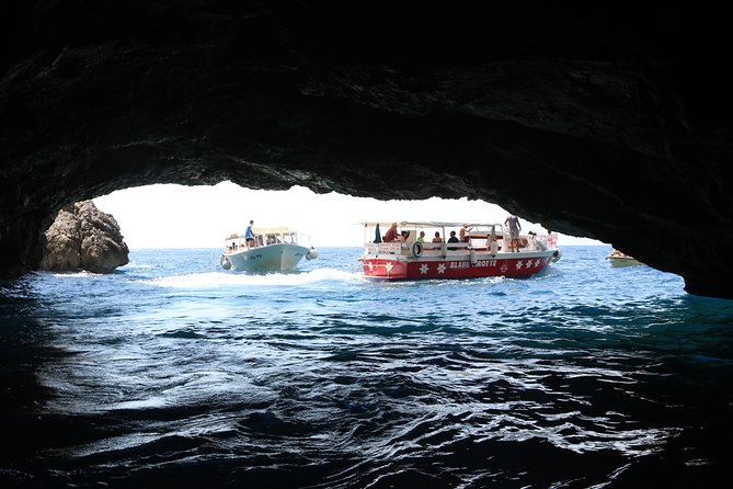 Private Tour: Custom Made (Charged per Hour) - Boat Amenities and Features