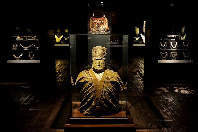 Private Tour & Dinner at the Larco Museum - Private Guide Experience