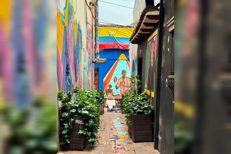 Private Tour: Downtown Bogota, History & Culture - Tour Phases