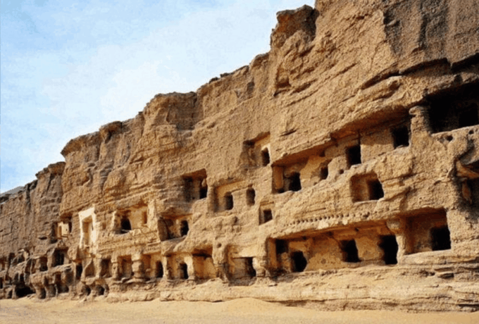 Private Tour Dunhuang Grottoes Mingshan Sand Dune Moon Lake - Frequently Asked Questions