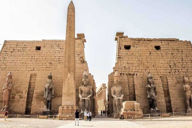 Private Tour East Bank to Karnak and Luxor Temples - Discover Luxor Temple