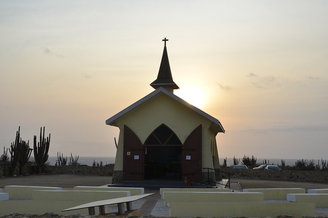 Private Tour: Essential Tour of Aruba - Tour Type and Capacity