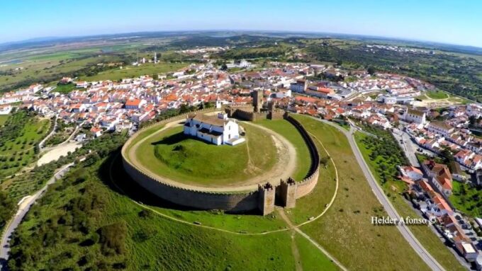 Private Tour Évora & Arraiolos by Mercedes-Benz - UNESCO World Heritage Site