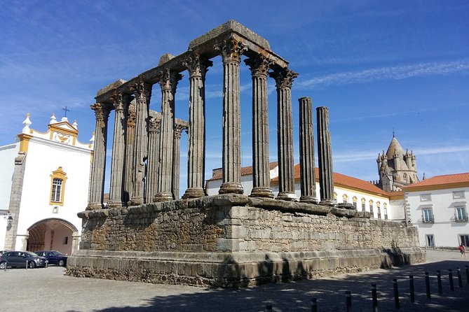 Private Tour Évora - Wine Tasting - Beautiful Medieval Village of Monsaraz - Roman Ruins of the Temple of Diana