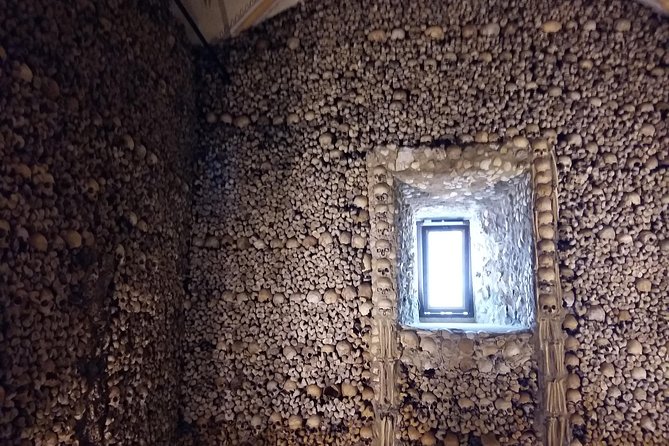 Private Tour Évora - Wine Tasting - Beautiful Medieval Village of Monsaraz - The Bones Chapel of Évora