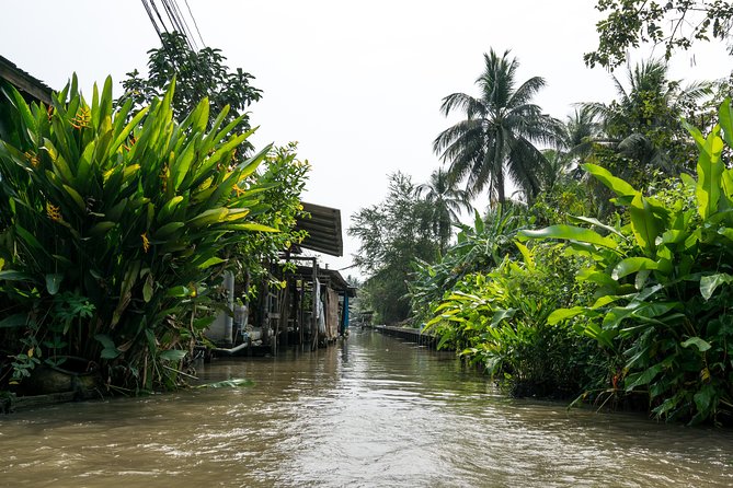 Private Tour: Floating Markets and Suan Sampran Day Trip From Bangkok - Sampran Riverside Thai Village