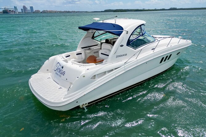 Private Tour for 12 People on a 40 Ft Yacht, Ft Lauderdale Bay - Exploring Fort Lauderdale Bay