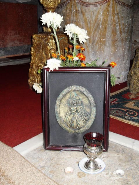 Private Tour From Bucharest to Draculas Tomb and Mogosoaia - Vlad Tepes Burial Site