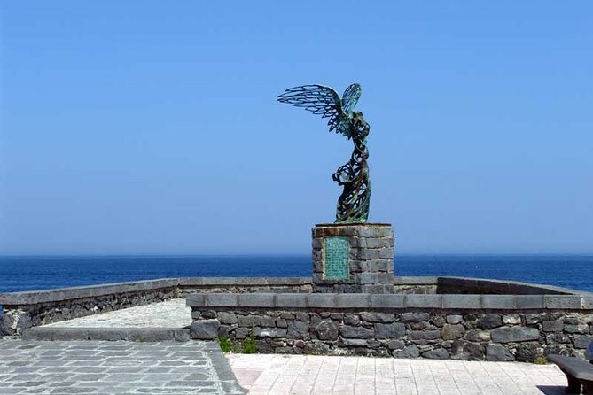 Private Tour From Catania to Etna Naxos and Taormina - Transportation and Accessibility