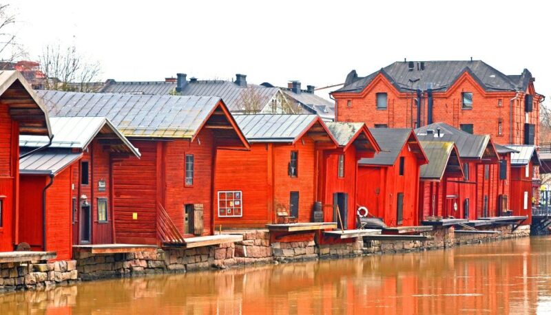Private Tour From Helsinki: All Highlights & Medieval Porvoo - Exploring Helsinki