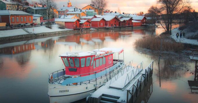 Private Tour From Helsinki: All Highlights & Medieval Porvoo - Tailored Experience