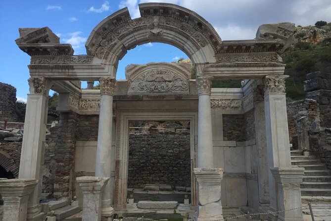 Private Tour From Izmir to Ephesus, Artemission, Virgin Mary House Incl. Lunch - Tour Duration