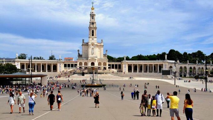 Private Tour From Lisbon: Fátima, Batalha, Óbidos & Nazaré. - Additional Information