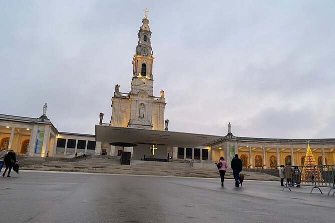 Private Tour From Lisbon to Fatima Nazare and Obidos - Pickup Information
