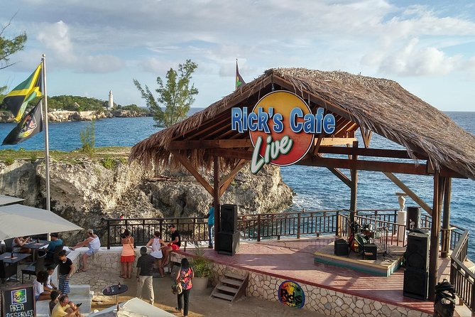 Private Tour From Ocho Rios or Runaway Bay To Negril 7 Miles Beach & Ricks Cafe - Transportation and Pickup Details