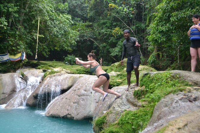 Private Tour From Runaway Bay to Ocho Rios, Blue Hole, Sightseeing and Shopping. - Cancellation and Payment