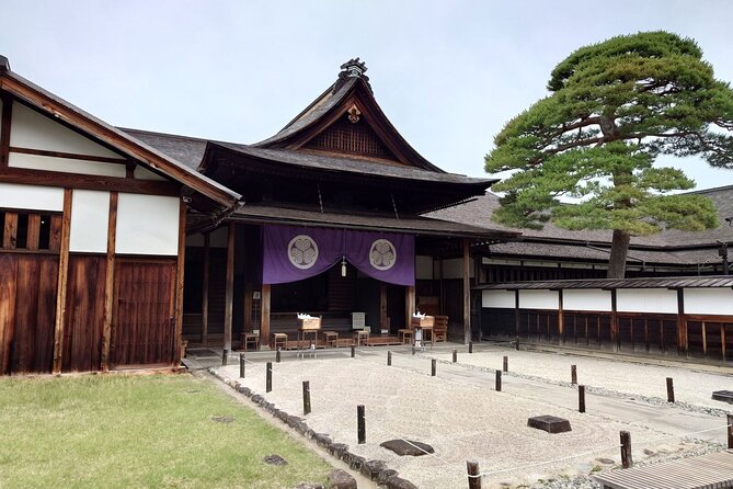Private Tour From Takayama to Takayama and Shirakawago - Guided Walks in Takayama