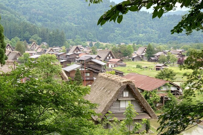 Private Tour From Takayama to Takayama and Shirakawago - Guided Walks in Shirakawa-go