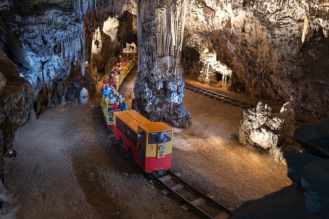 Private Tour From Zagreb: Ljubljana, Postojna & Predjama Castle - Exploring Postojna Cave