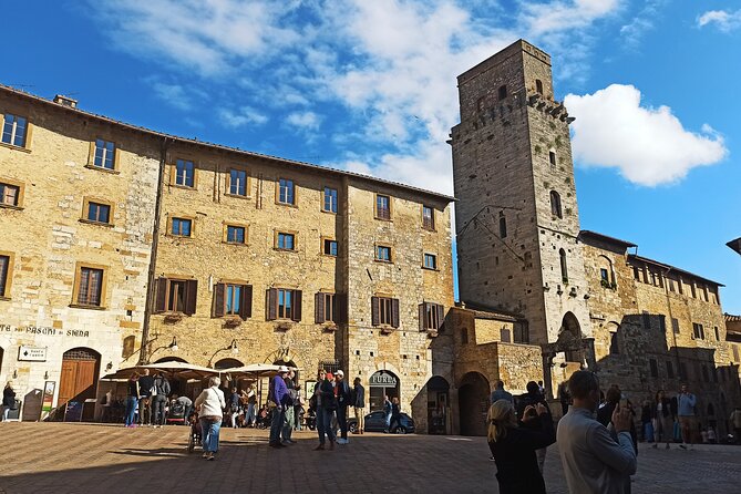 PRIVATE Tour: Full-Day Volterra & San Gimignano With Wine Tasting Experience - Exploring San Gimignano