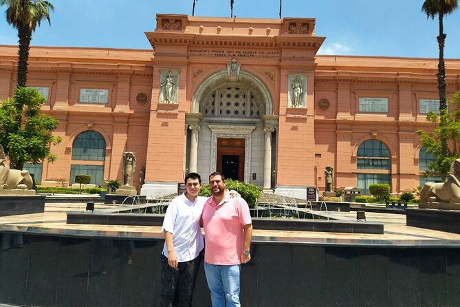 Private Tour Giza Pyramids and Egyptian Museum and Local Market - Visiting the Egyptian Museum and Local Market