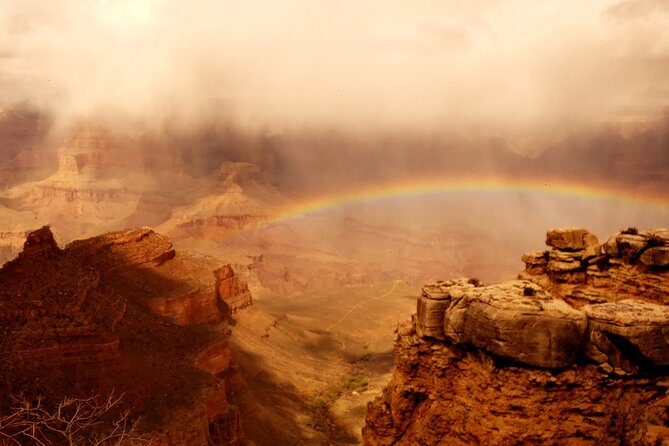 Private Tour Grand Canyon Sunset and Ancient Ruins With Dinner - Tour Accessibility