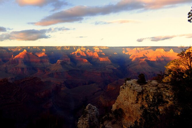 Private Tour Grand Canyon Sunset and Ancient Ruins With Dinner - Dinner at El Tovar Lodge