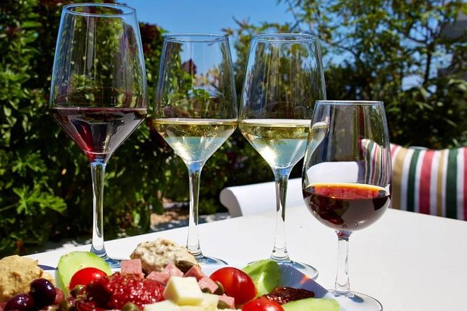 Private Tour: Great Wines and Famous Towns of Santorini - Positive Guest Experiences and Feedback