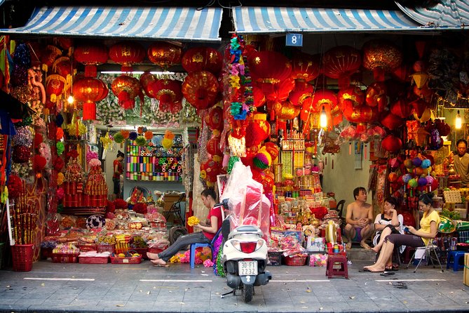 Private Tour: Hanoi Walking Street Food Tour in Night - Tour Overview