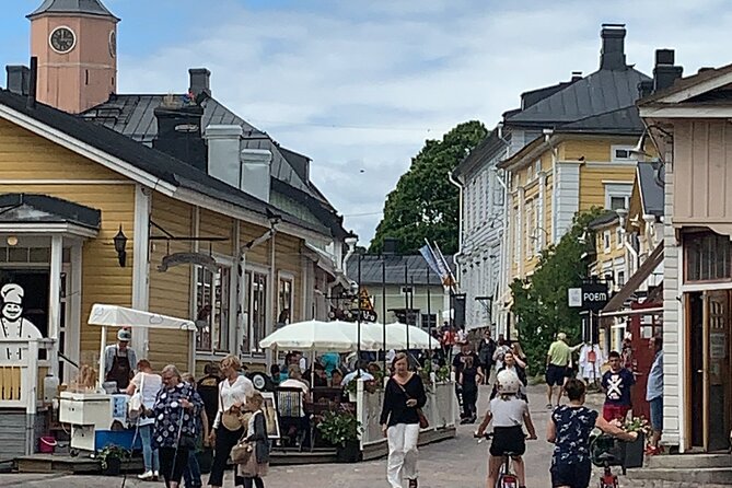 Private Tour Helsinki Highlights & Medieval Porvoo - Private Guide Service