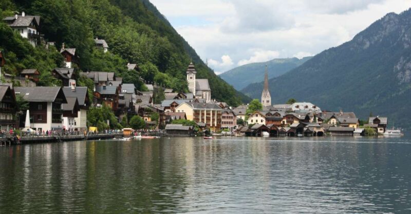 Private Tour Highlights of Austria Hallstatt Salzburg Wachau - Admire the Breathtaking Wolfgangsee Lake