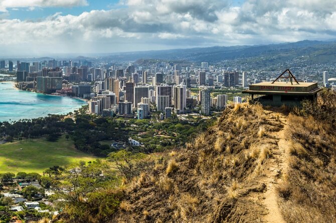 PRIVATE TOUR-Hike Diamond Head & Hawaiian Waterfall - Accessibility Information