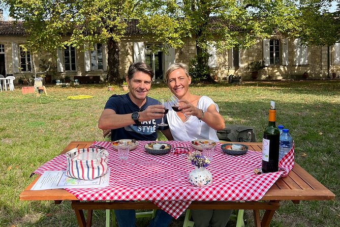 Private Tour in 2cv in the Vineyards With Tasting and Picnic - Meeting and Pickup