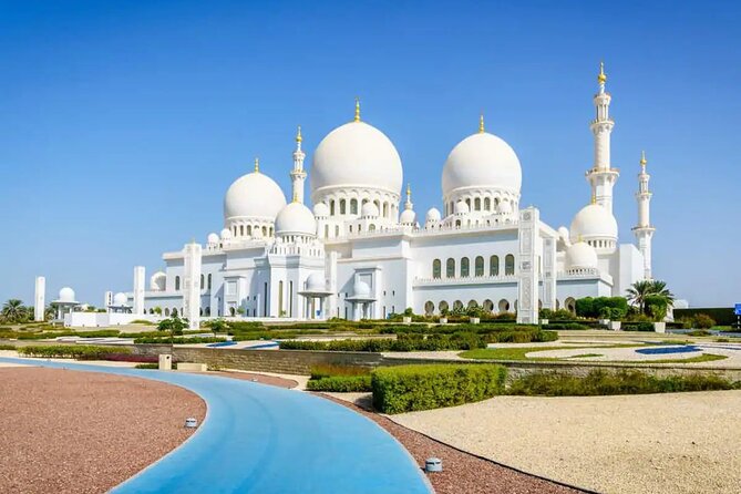 Private Tour in Abu Dhabi City With BAPS Temple - Worlds Eighth Largest Mosque