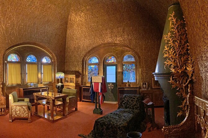 Private Tour in Bran Castle, Peles Castle, and Brasov - Dining and Lunch Options