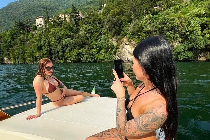 Private Tour in Classic Motorboat on Lake Como - Inclusions