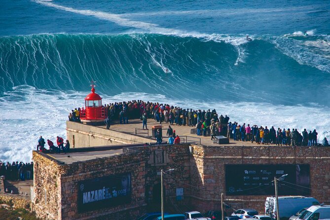 Private Tour in Convertible/Car to Nazaré - Peniche - Óbidos - Exploring Peniche