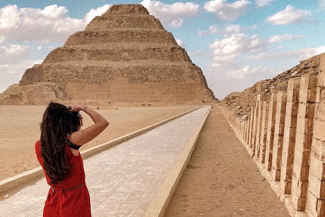 Private Tour in Giza Pyramids, Saqqara & Memphis and Sphinx - About the Guide