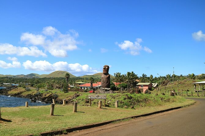 Private Tour in Hanga Roa the Only City of Rapa Nui - Uncovering the Islands Iconic Moai