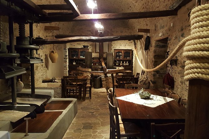 Private Tour in Historic Estate in Monemvasia With Wine-Olive Oil Tasting & Meal - Exploring Traditional Greek Cuisine