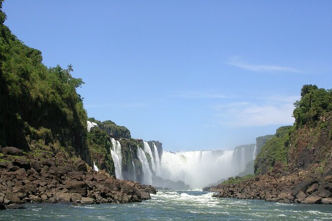 Private Tour in Iguazu Falls and Argentine Side - Key Points