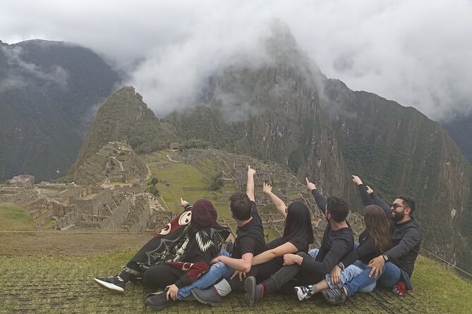 Private Tour in Machupicchu With Audio From Aguas Calientes. - Audio Devices and Accessibility