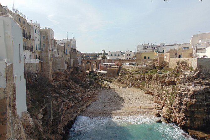 Private Tour in Polignano a Mare: Overlooking the Sea - Tour Guide Experience