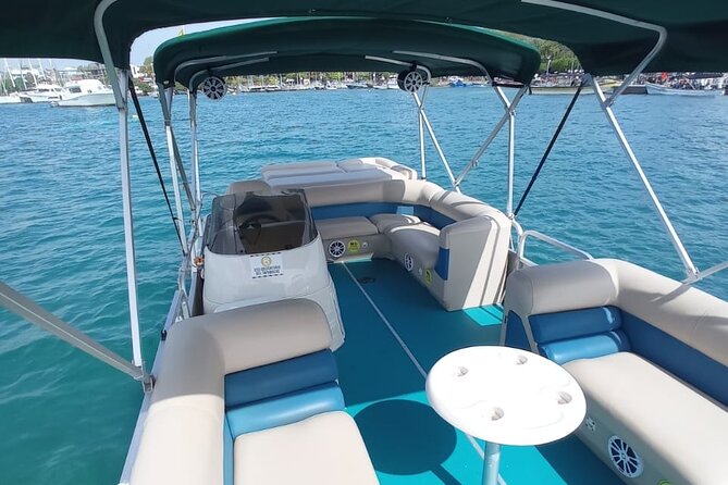 Private Tour in Pontoon San Andrés Islands - El Palito